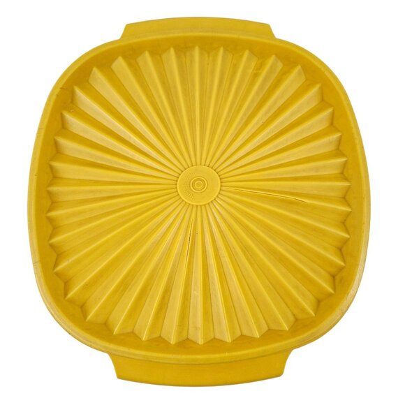 Vintage Tupperware Bowl Square Servalier Harvest Gold Sunburst Lid 6 cup Yellow - Picture 7 of 12